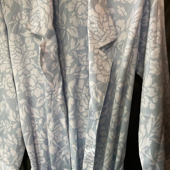 SENSATIONS 2 PIECE Night gown with robe MEDIUM - Picture 8 of 13